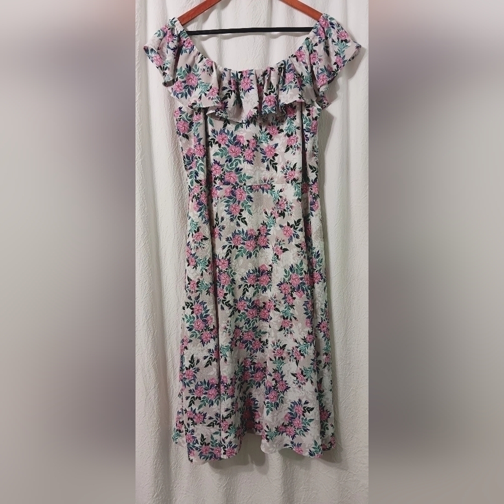 Beautiful Off Shoulder Summer Betsey Johnson Floral Maxi Dress Size 14